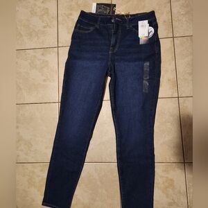 Women's new skinny jeans size 10
